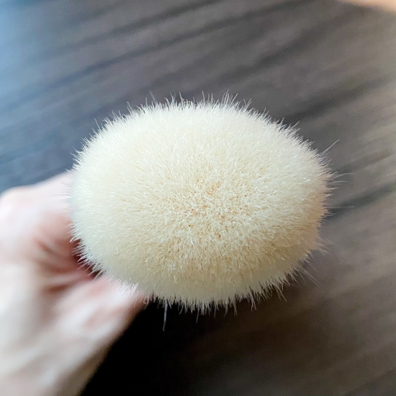 S301 Large Powder Brush
แปรงแป้งเอนกประสงค์ พุ่มใหญ่ - 5