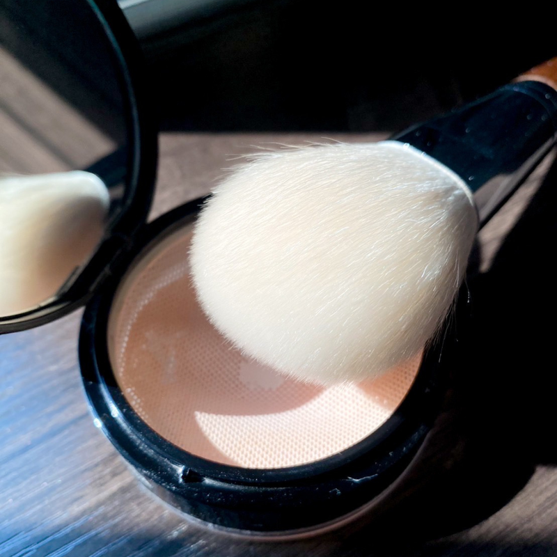 S301 Large Powder Brush
แปรงแป้งเอนกประสงค์ พุ่มใหญ่ - 3
