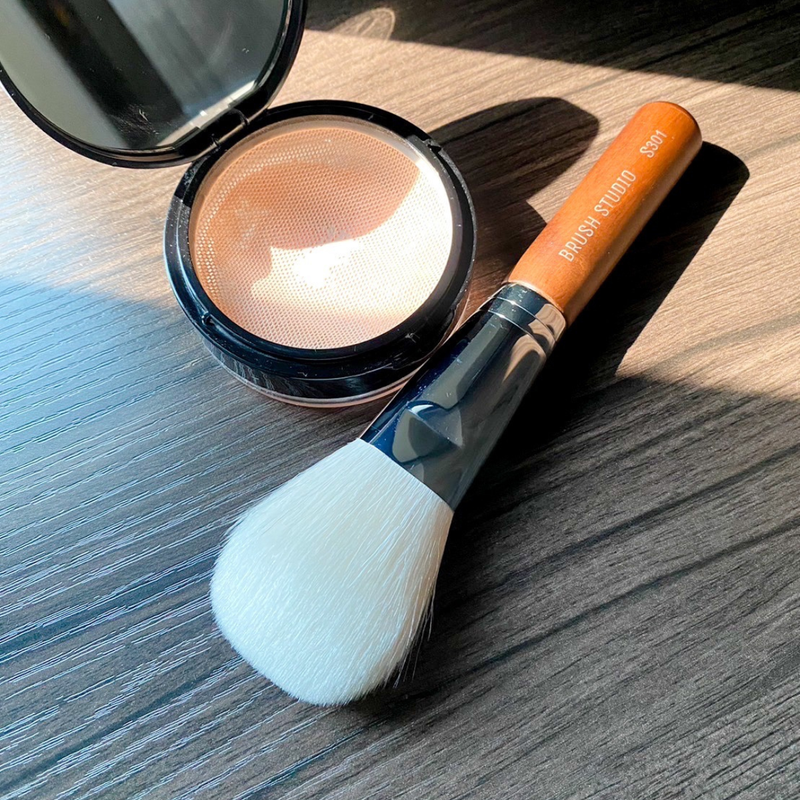 S301 Large Powder Brush
แปรงแป้งเอนกประสงค์ พุ่มใหญ่ - 2