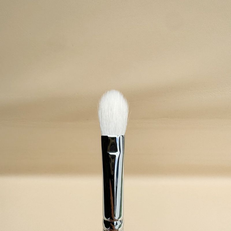 S305 Soft Blending Brush
แปรงผสมสีอายแชโดว - 5