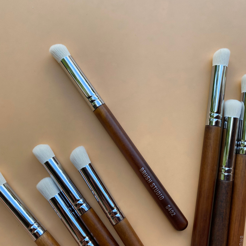 S402 Concealer Brush
แปรงคอลซีลเลอร์ - 3