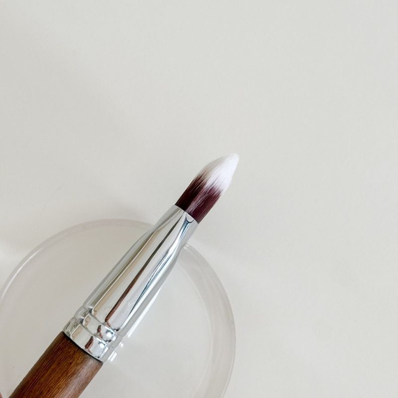 S207 Foundation Brush
แปรงลงรองพื้นทรงแบน - 4
