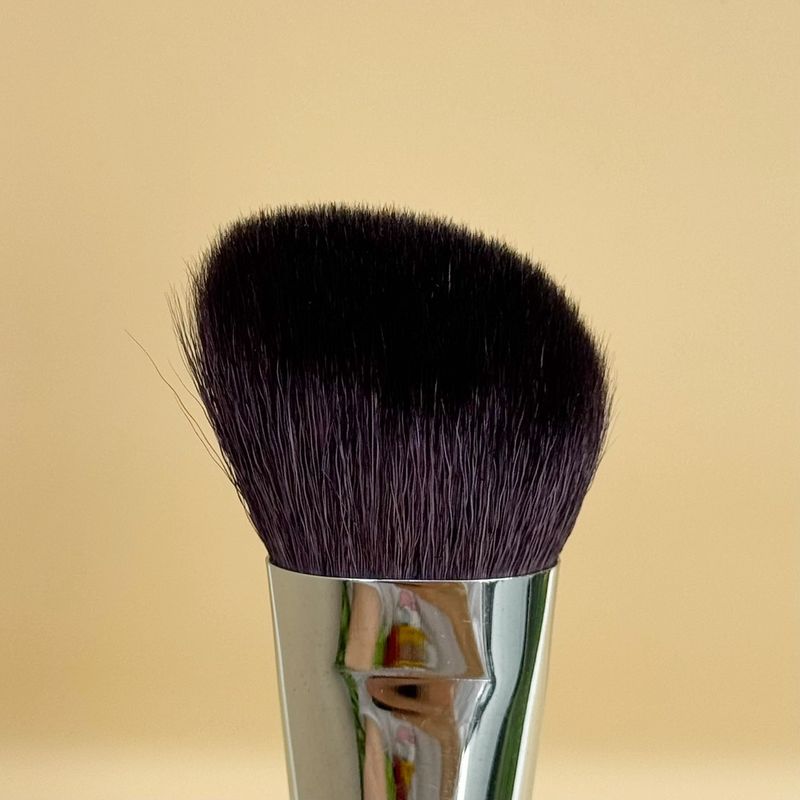 S192 Angle Contouring Brush
แปรงคอนทัวร์ขนาดใหญ่ - 3
