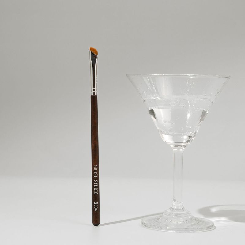 S504 Short Angled Liner Brush
แปรงเขียนอายไลเนอร์ปลายตัด - 7