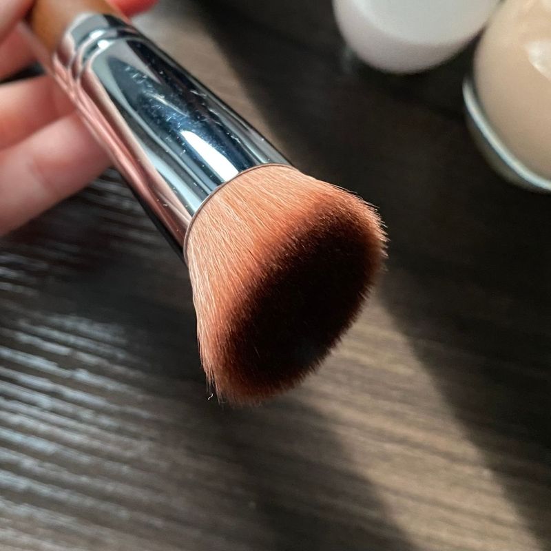 S193 Foundation Brush
แปรงลงรองพื้น - 3