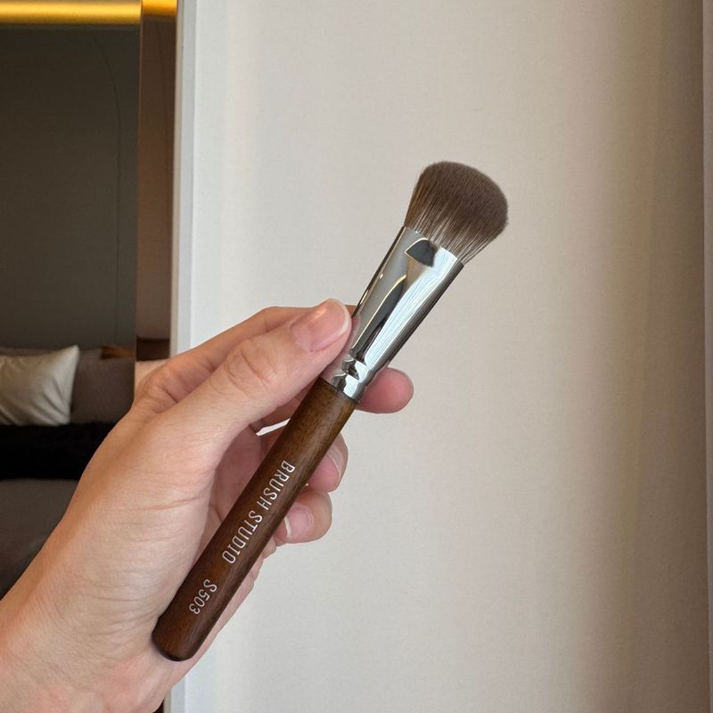 S503 Liquid Blush Brush
แปรงปัดแก้มสำหรับงานครีม - 2