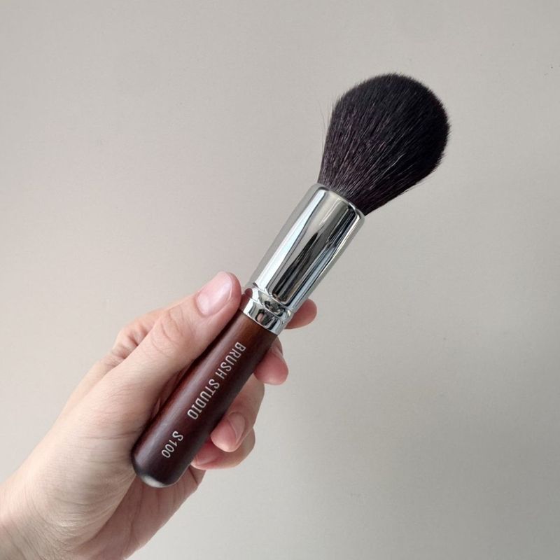 S100 Powder Brush
แปรงปัดแป้งขนแพะทรงกลม - 5