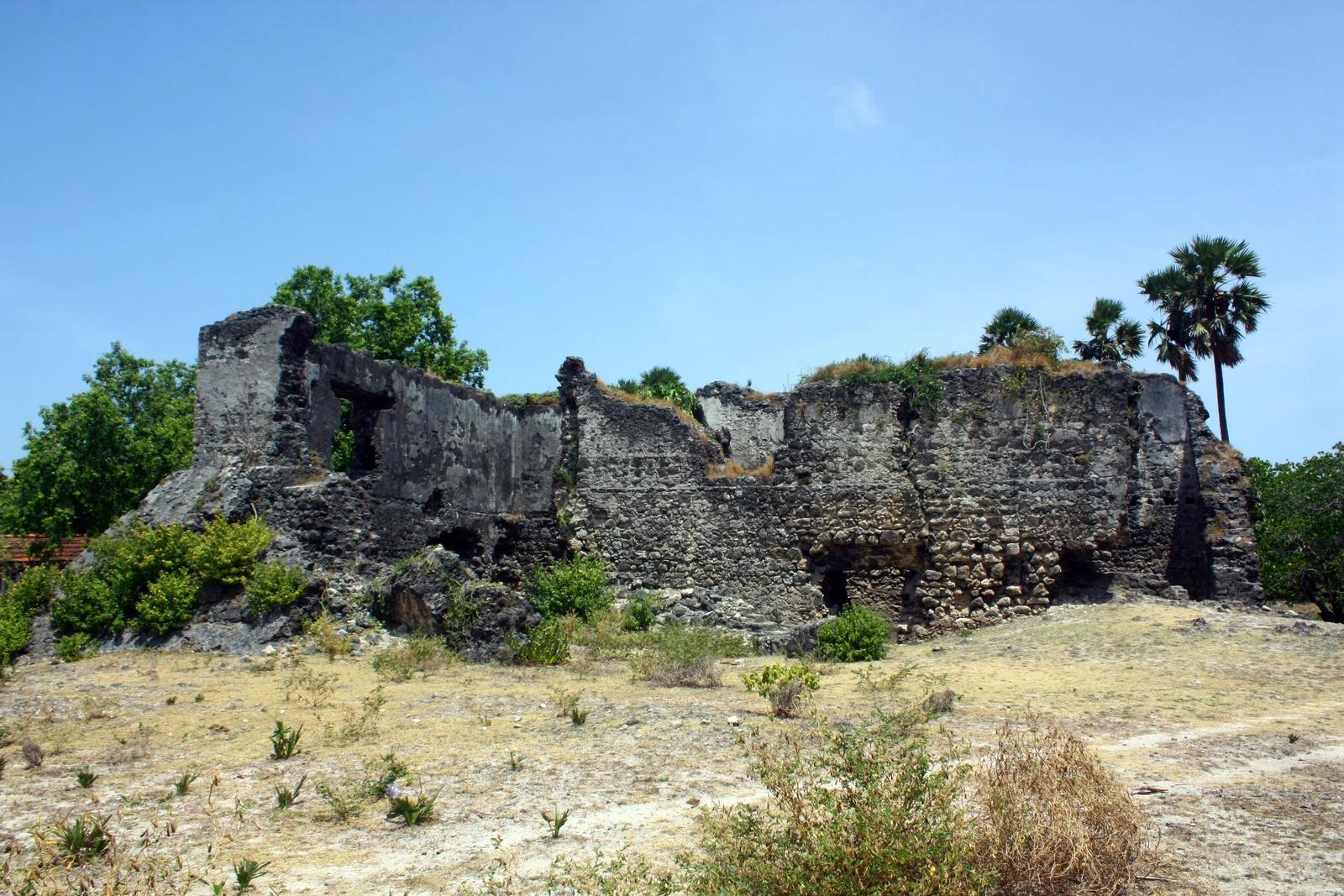 Delft Fort ruins