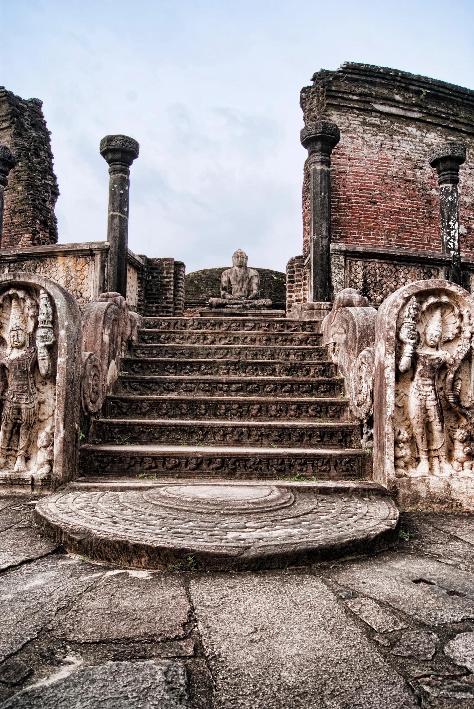 Polonnaruwa Vatadage / Quadrangle