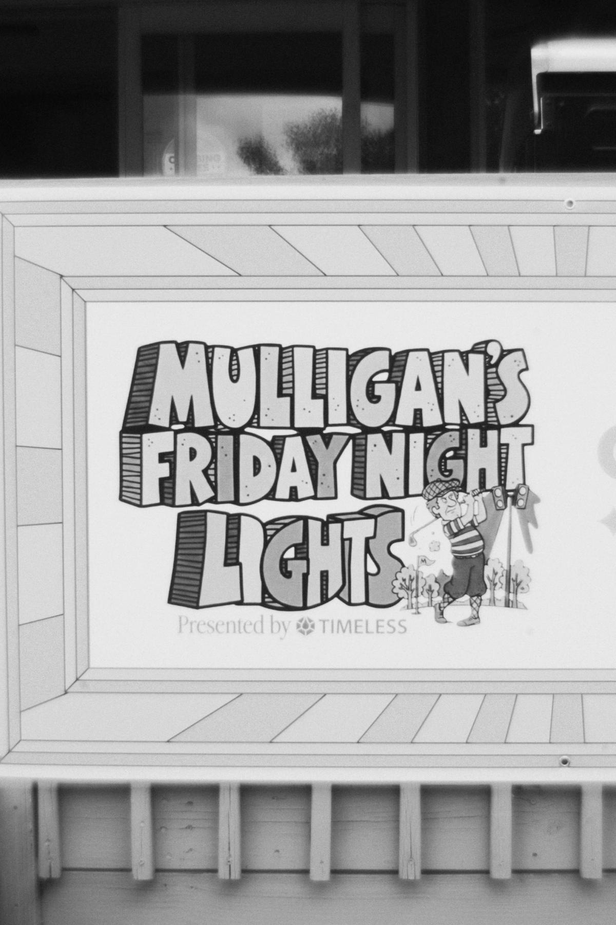 Friday Night Lights — Dispo B&W