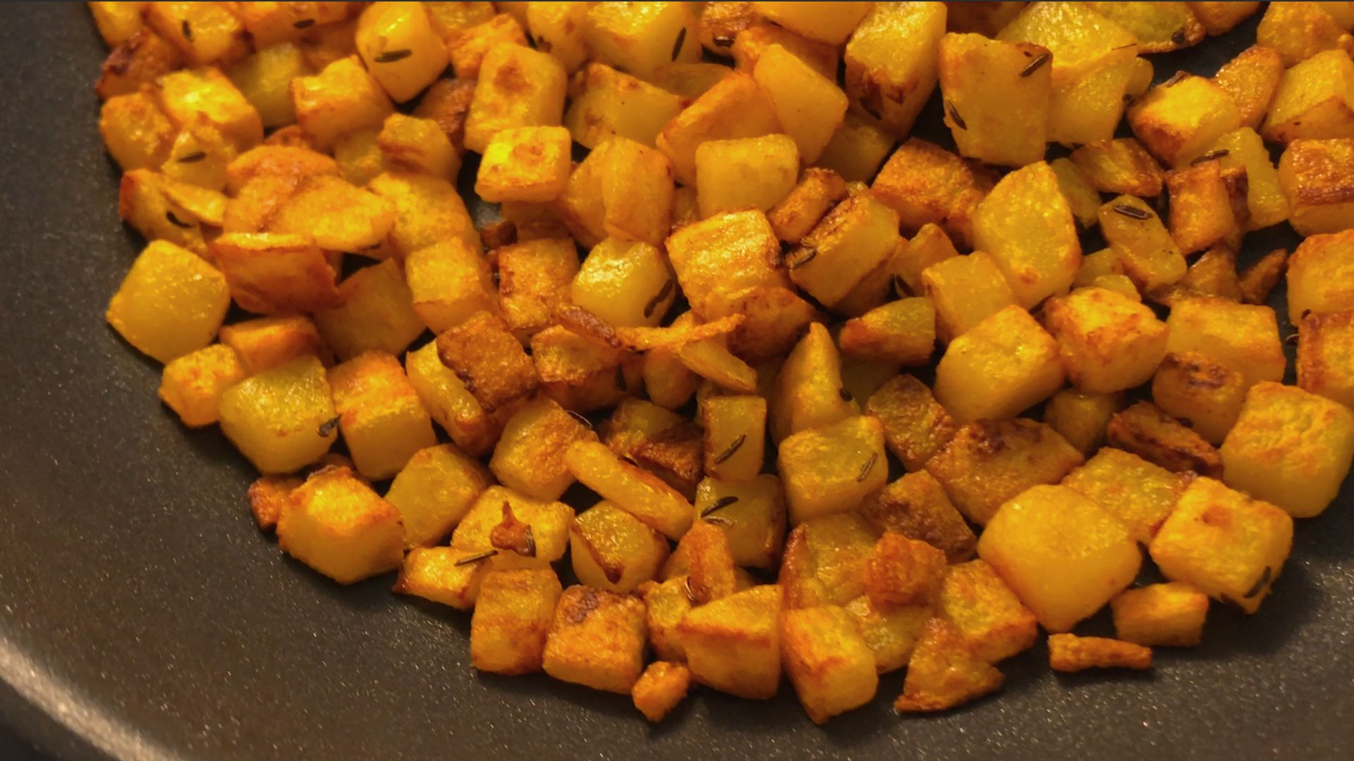 Crispy Aloo Bhujia | Crispy Potato Stir Fry - Step by Step!