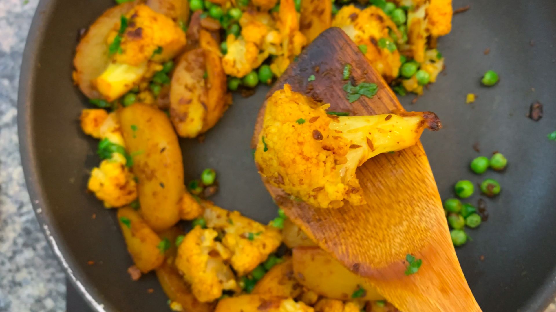 Aloo Gobi Matar - Potatoes & Cauliflower with Peas