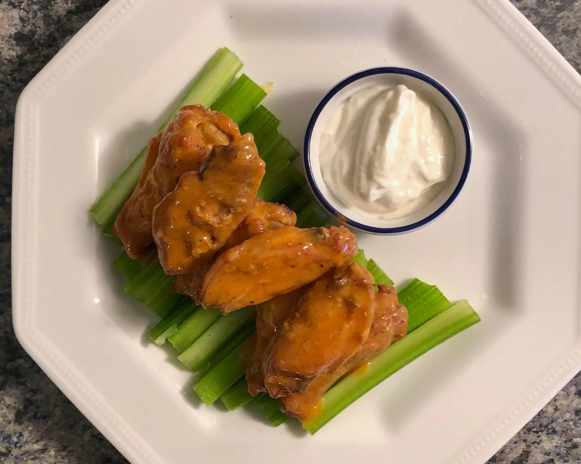 Super Easy Baked Buffalo Chicken Wings Recipe