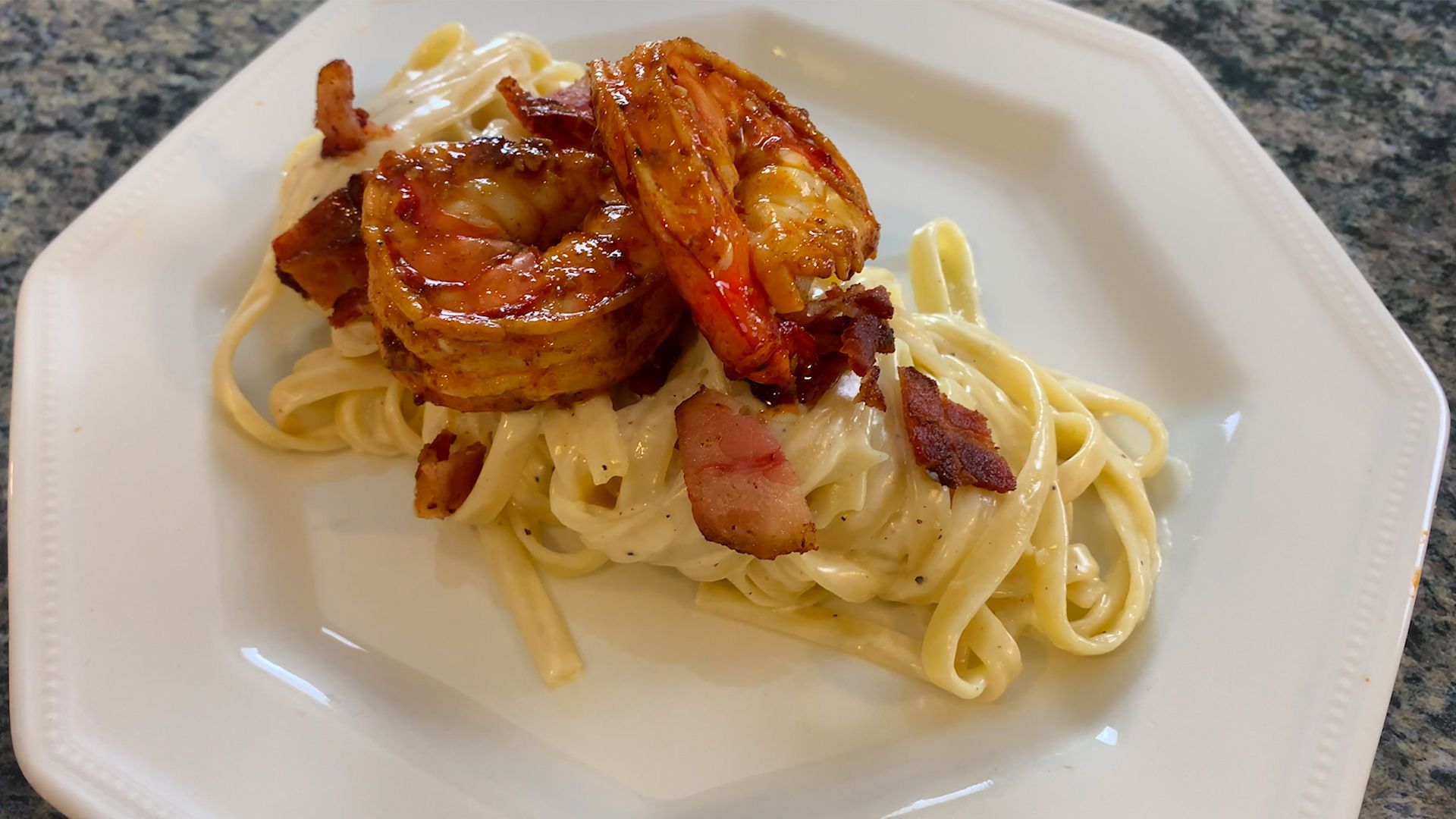 Irresistible Shrimp Bacon Fettuccine Alfredo Recipe