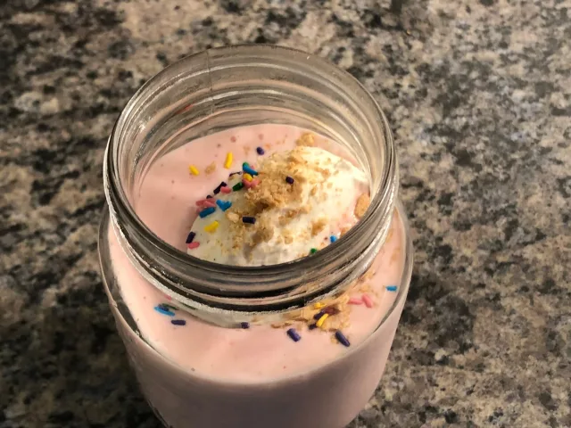 Healthy Protein Strawberry Cheesecake Smoothie