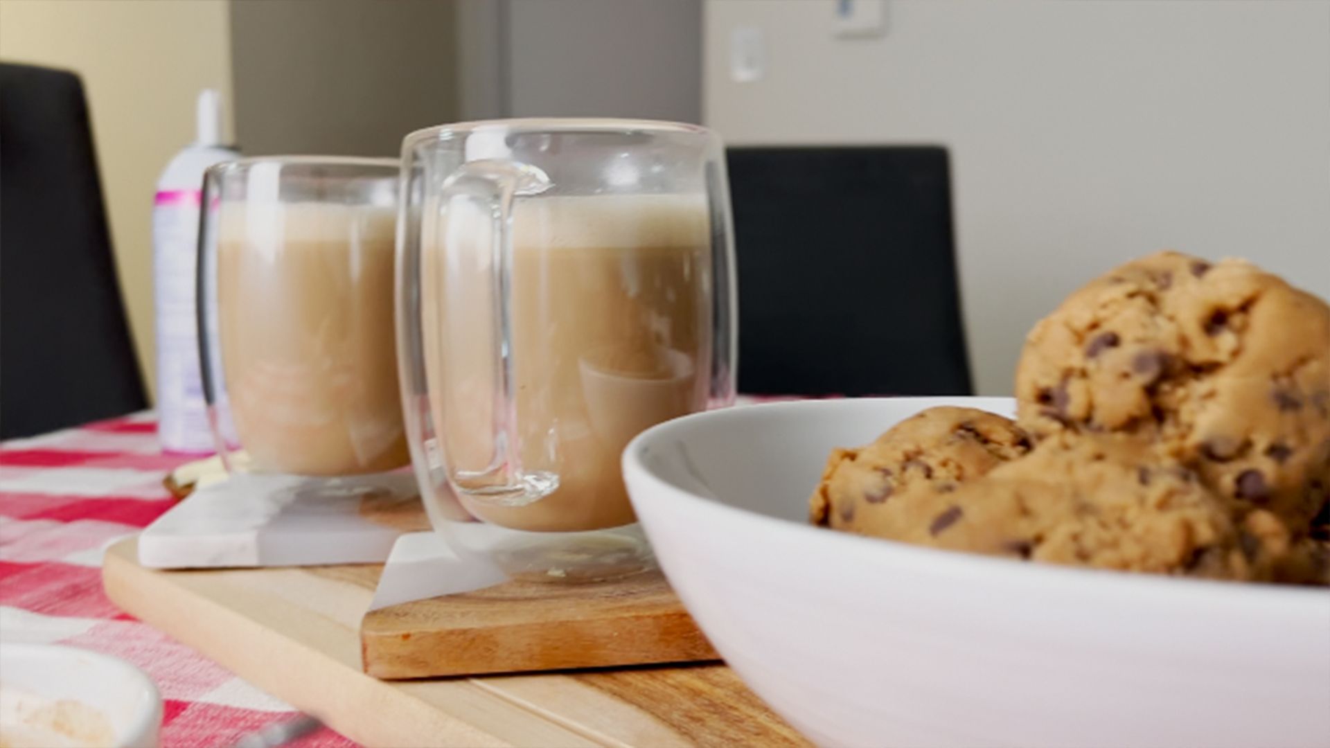 Homemade Starbucks Iced White Chocolate Mocha