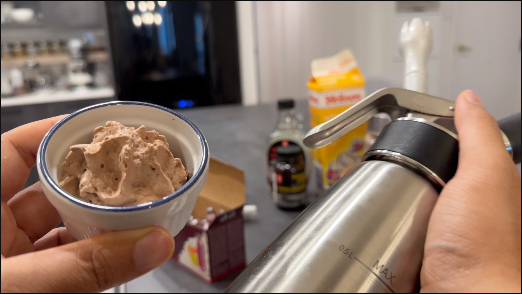 Mastering How to Use a Whipped Cream Dispenser