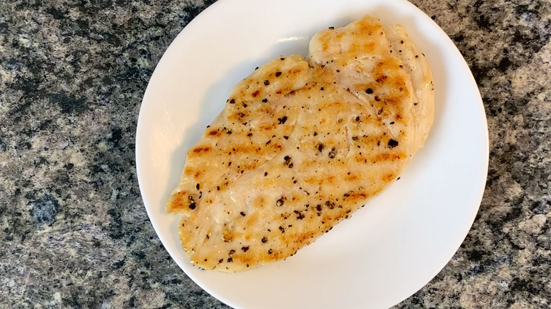 Mastering the Art of a Juicy Grilled Chicken