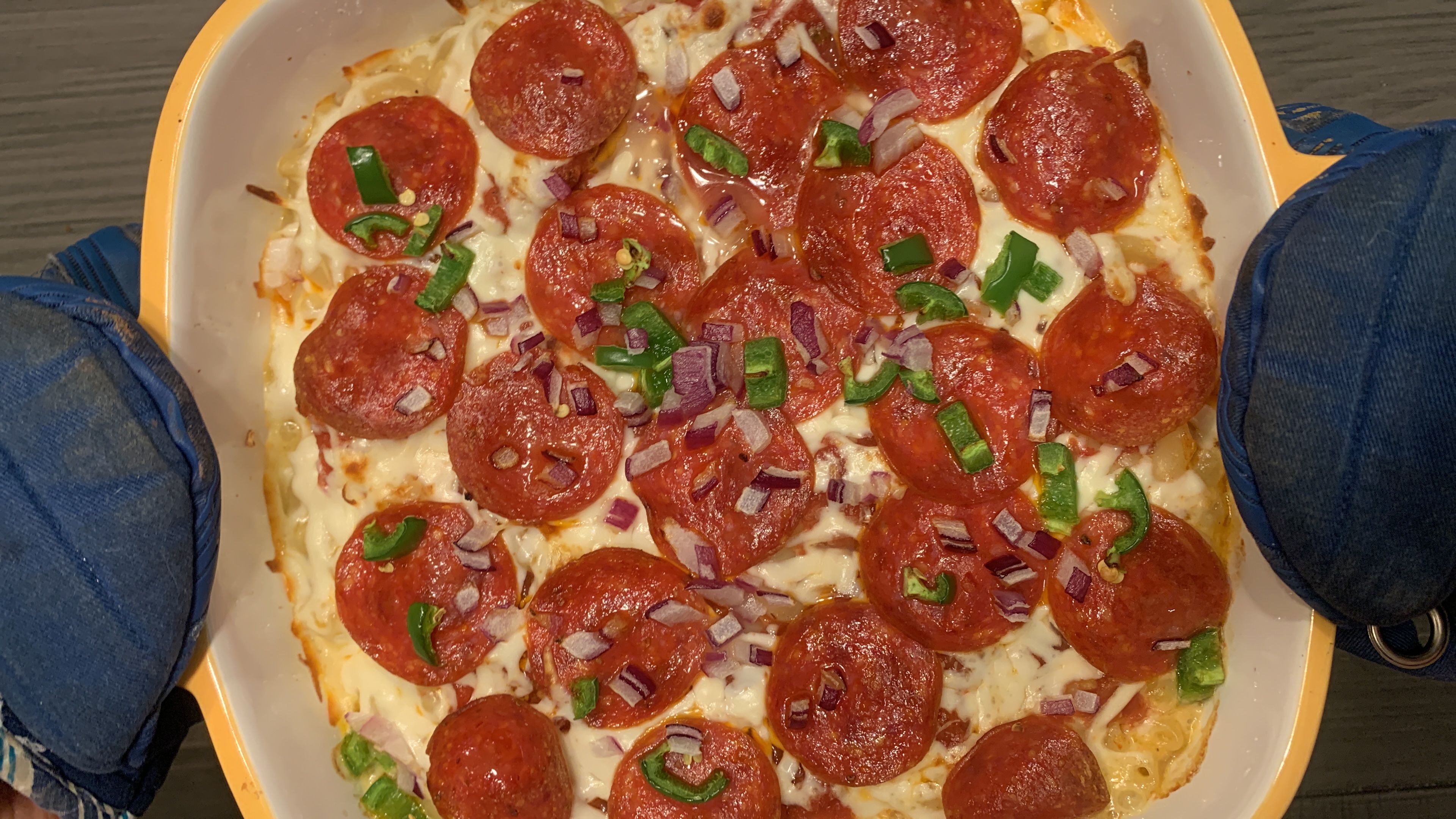 Satisfy Your Cravings with Pizza Mac and Cheese!
