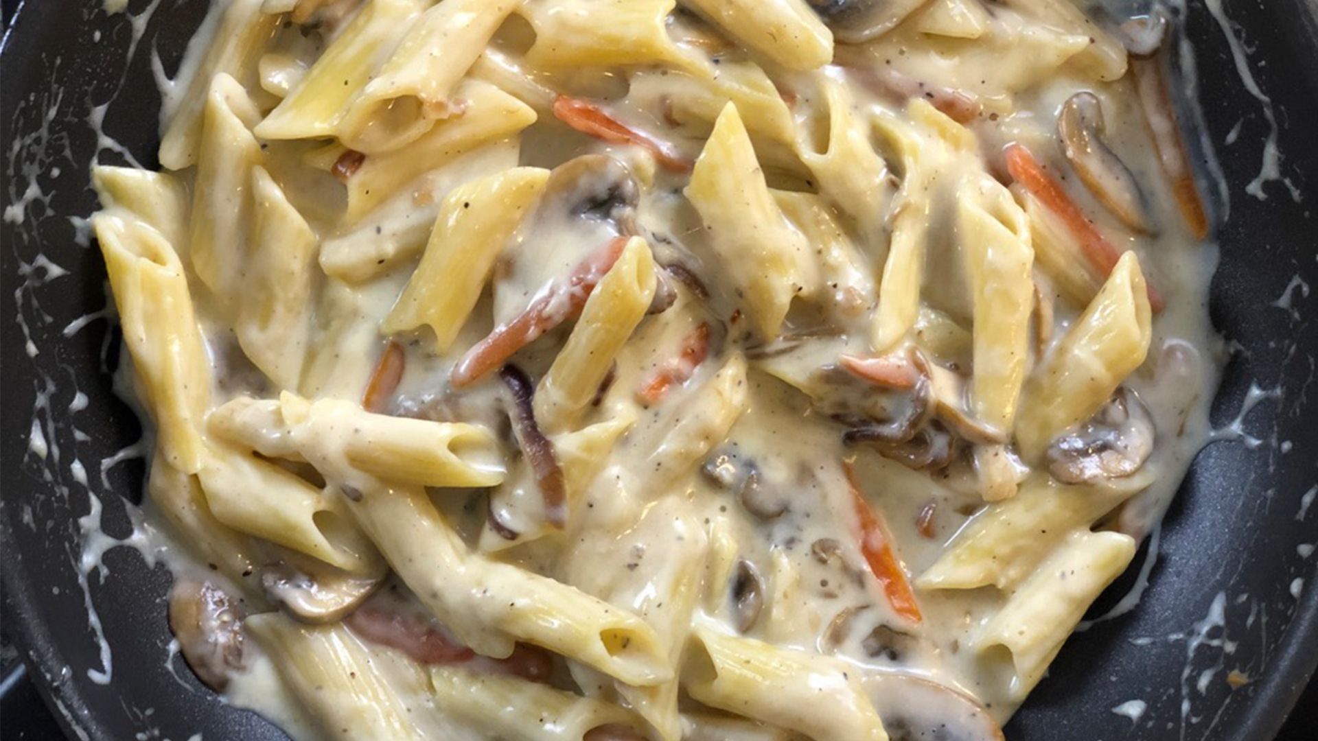 White Sauce Mushroom Pasta with Vegetables