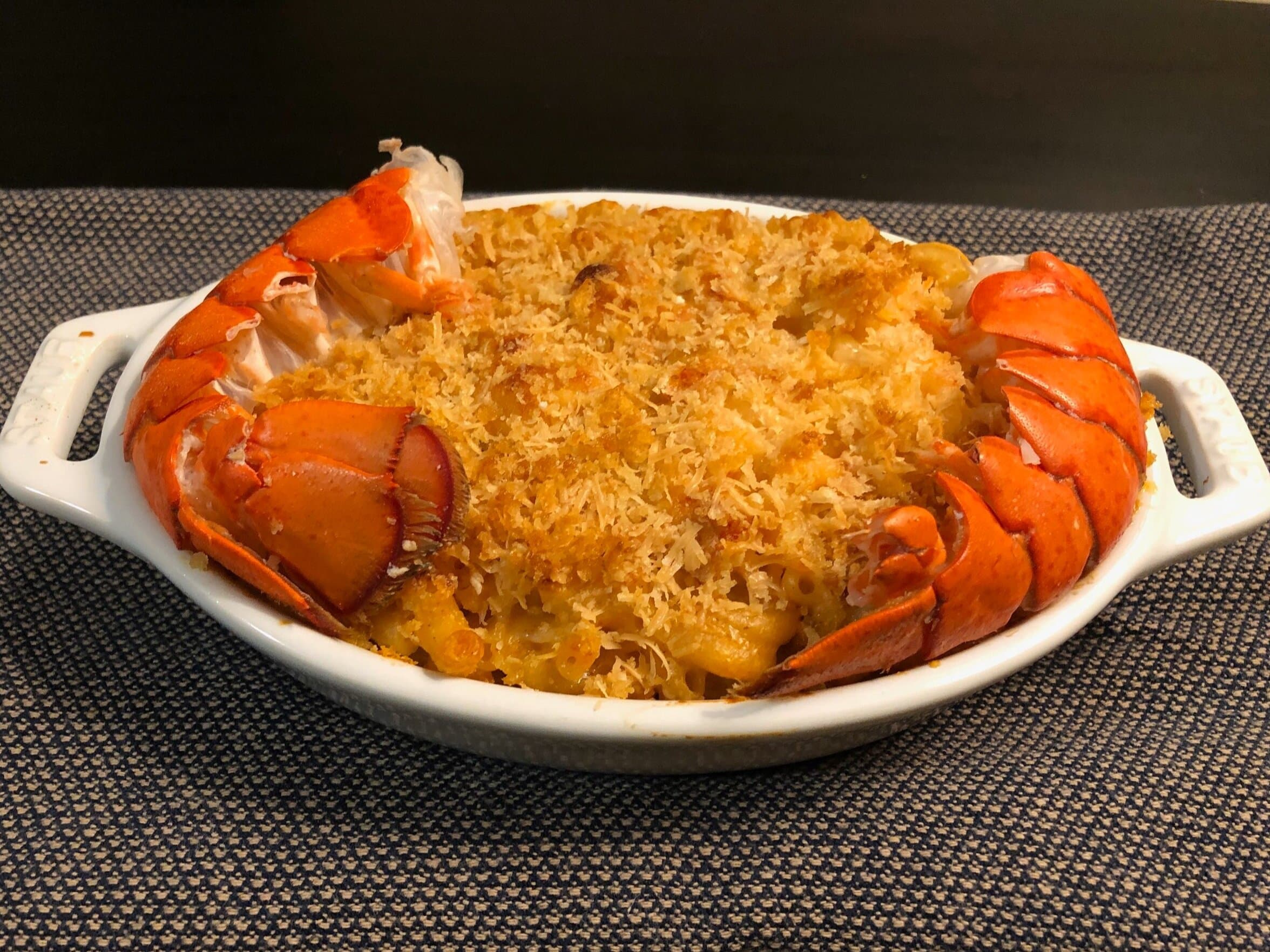 Creamy Baked Lobster Mac and Cheese Recipe