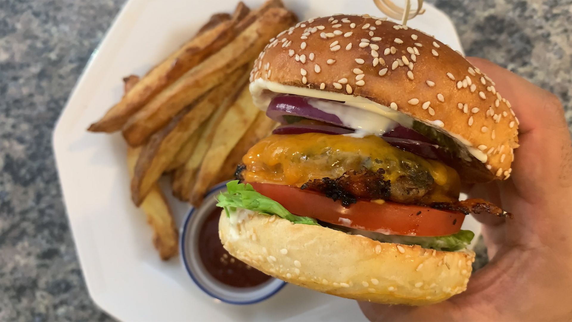 Juicy Classic American Cheeseburger Recipe