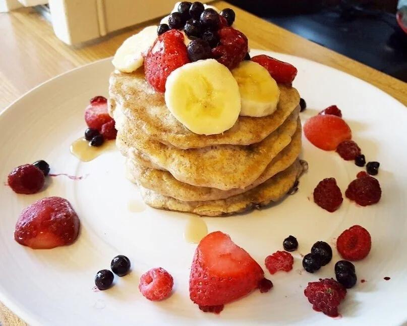 Healthy and Easy Berry Explosion Pancakes Recipe