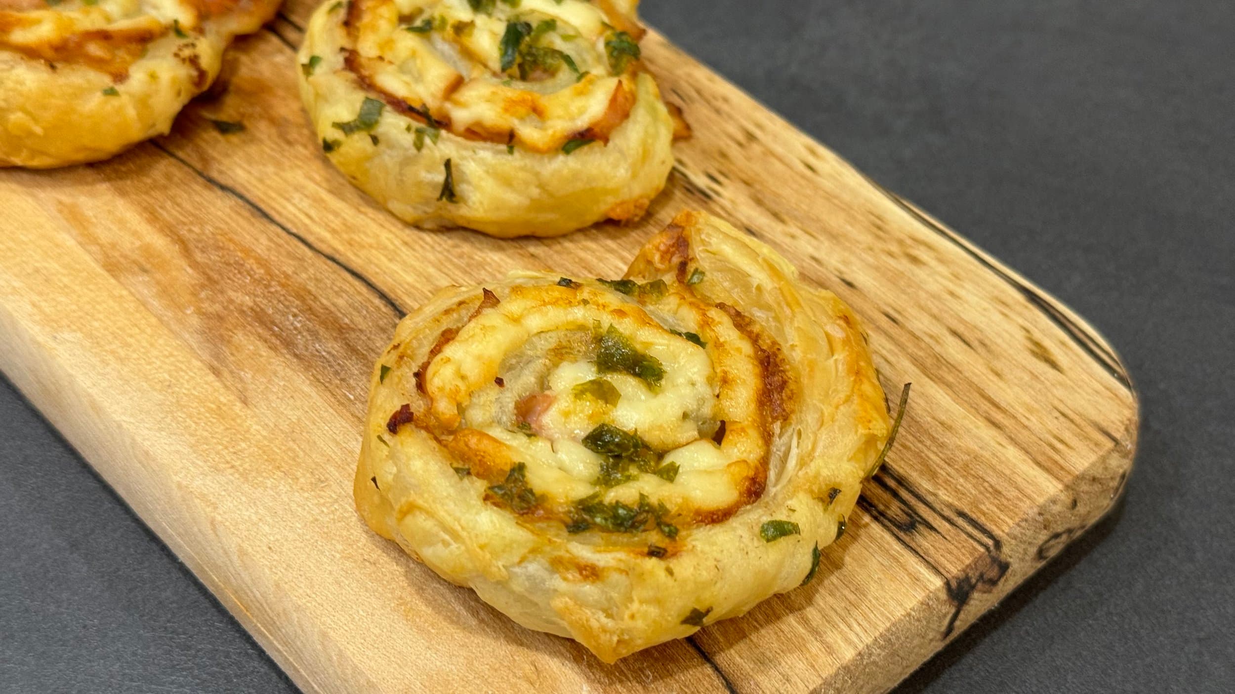 Delicious Ham and Cheese Pinwheels for Any Occasion