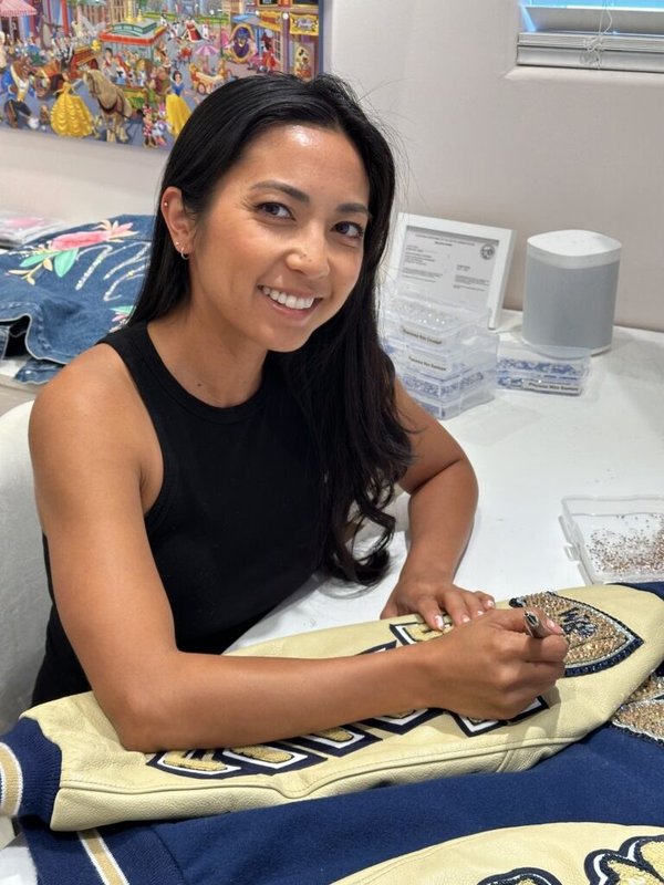 Tara, bling artist at Erica’s Sparkly Designs