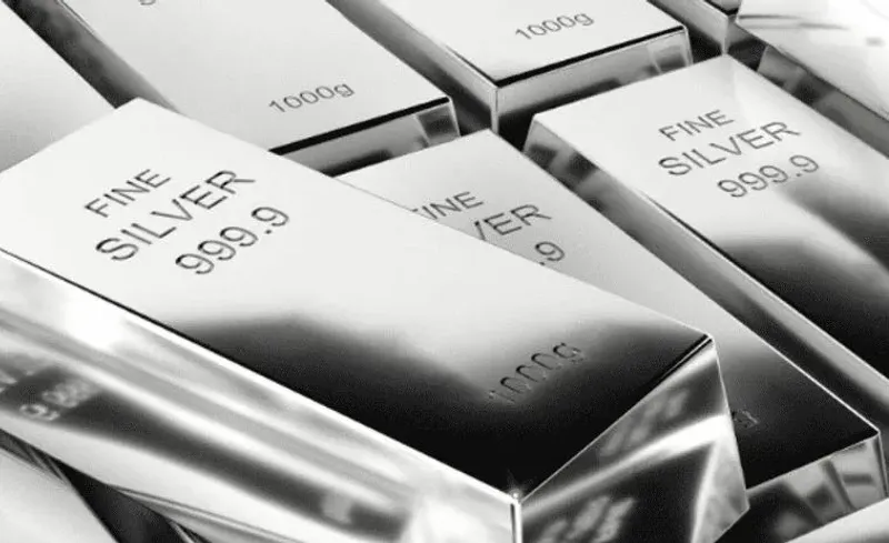 白銀價格波動解析：通膨、利率與能源轉型下的投資策略