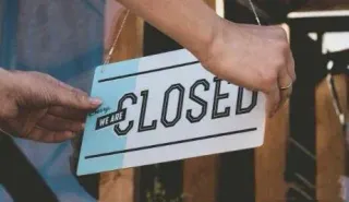 加密交易所破產案例全解析：十大全倒閉平台與風險防範指南