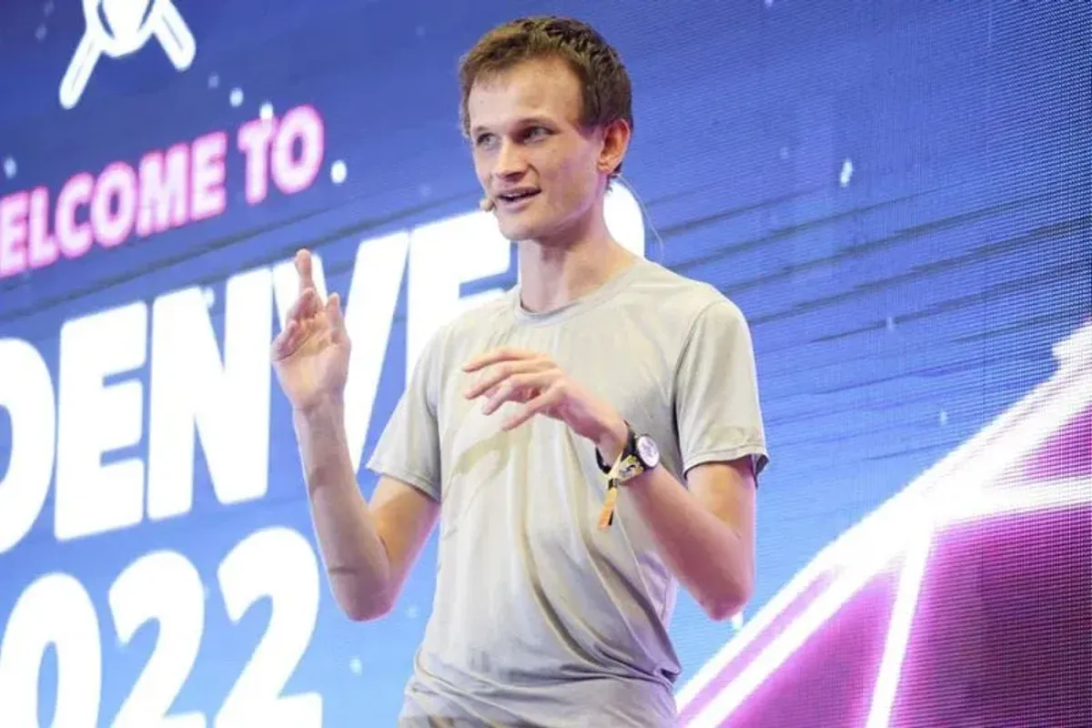 Vitalik Buterin 传记：以太坊创始人成长、技术贡献与慈善实践