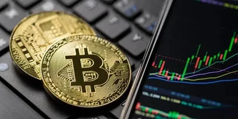 比特幣非流動性供應達74%　資金費率低揭示空頭疲軟與反彈機會