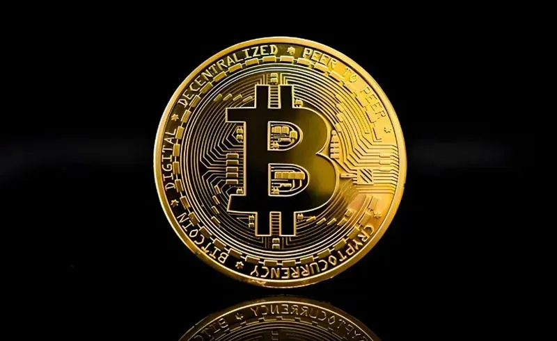 比特幣飛輪失效後的MSTR解套策略：降低槓桿與美元儲備增持