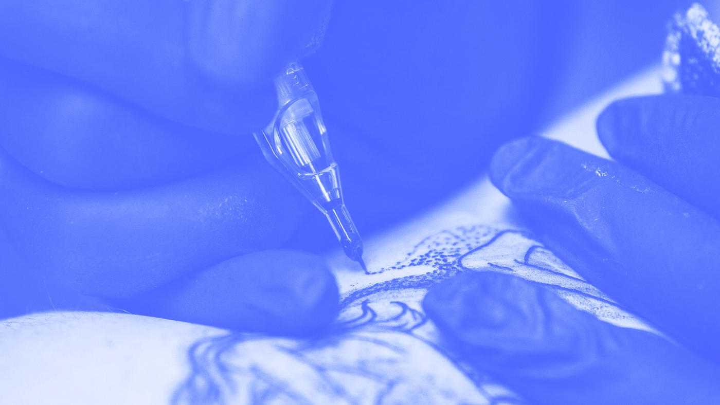 Linework duotone tattoo artist