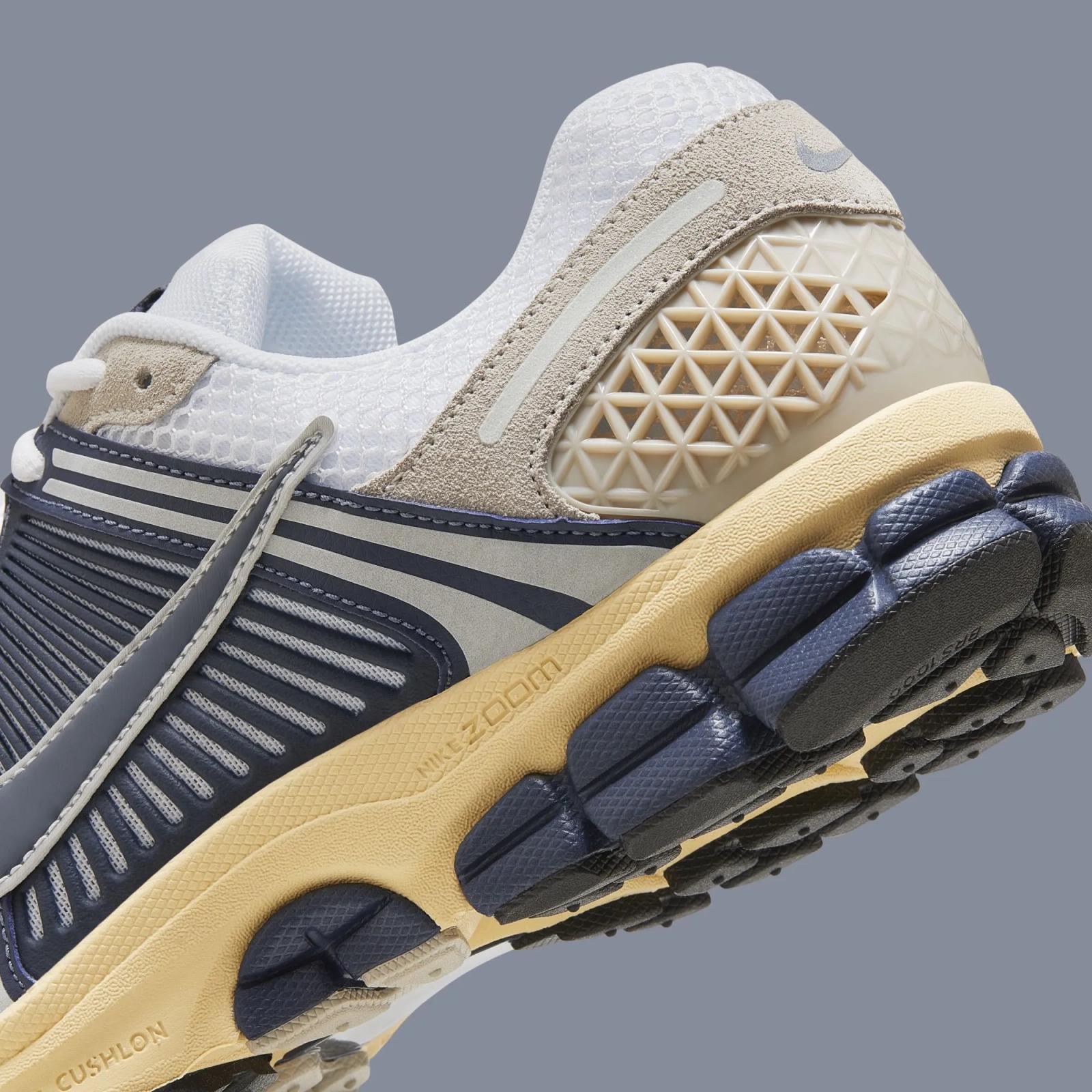 Nike Zoom Vomero 5 "Thunder Blue / Cream" HF4259-100