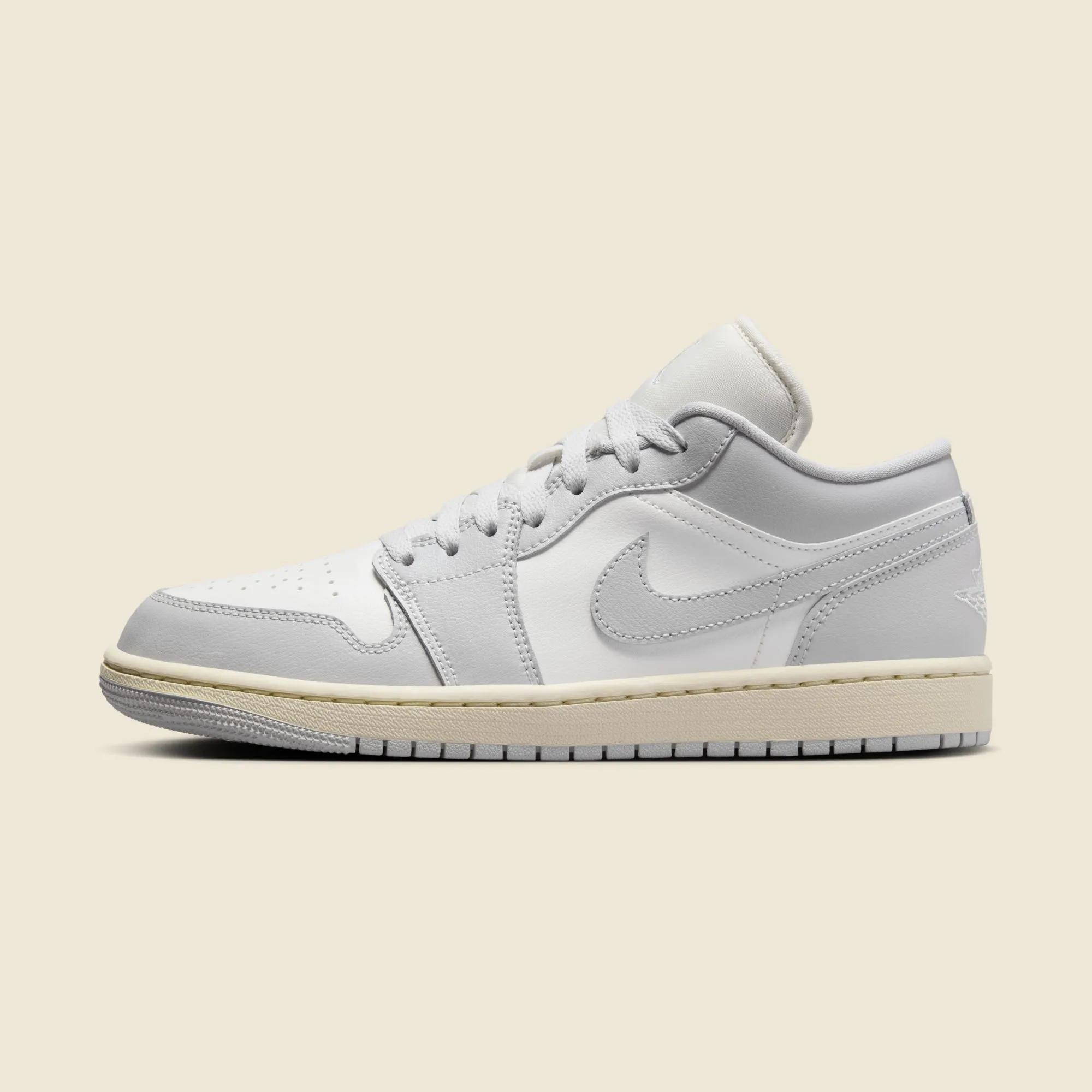 Air Jordan 1 Low “Sail / Neutral Grey”