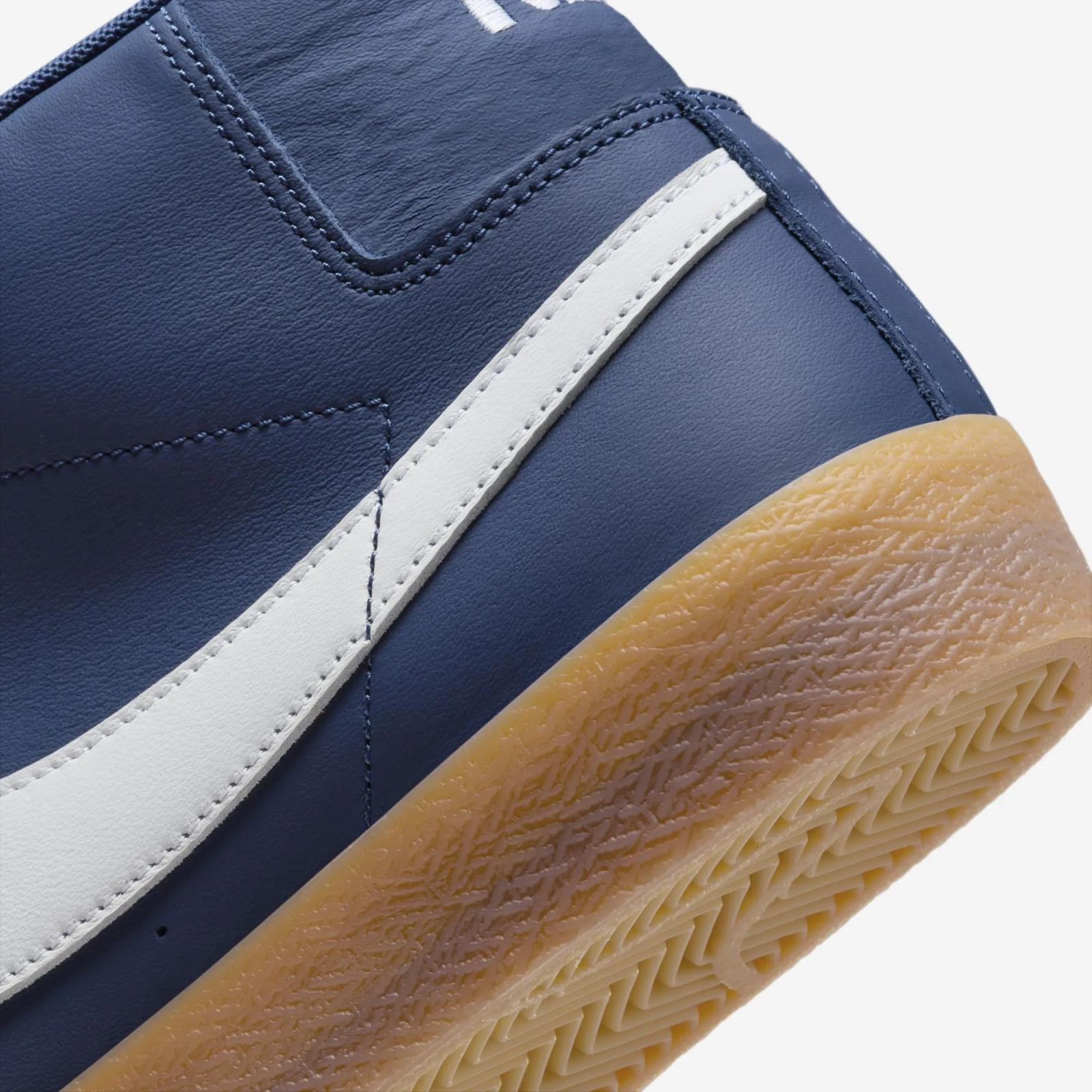 Nike SB Zoom Blazer Mid ISO Navy Gum