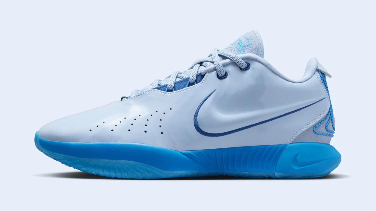 Nike LeBron 21 “Light Armoury Blue”