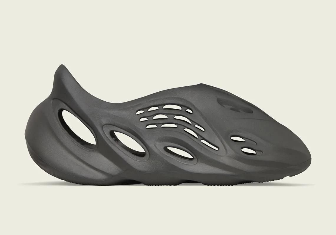 Adidas Yeezy Foam Runner Carbon Release