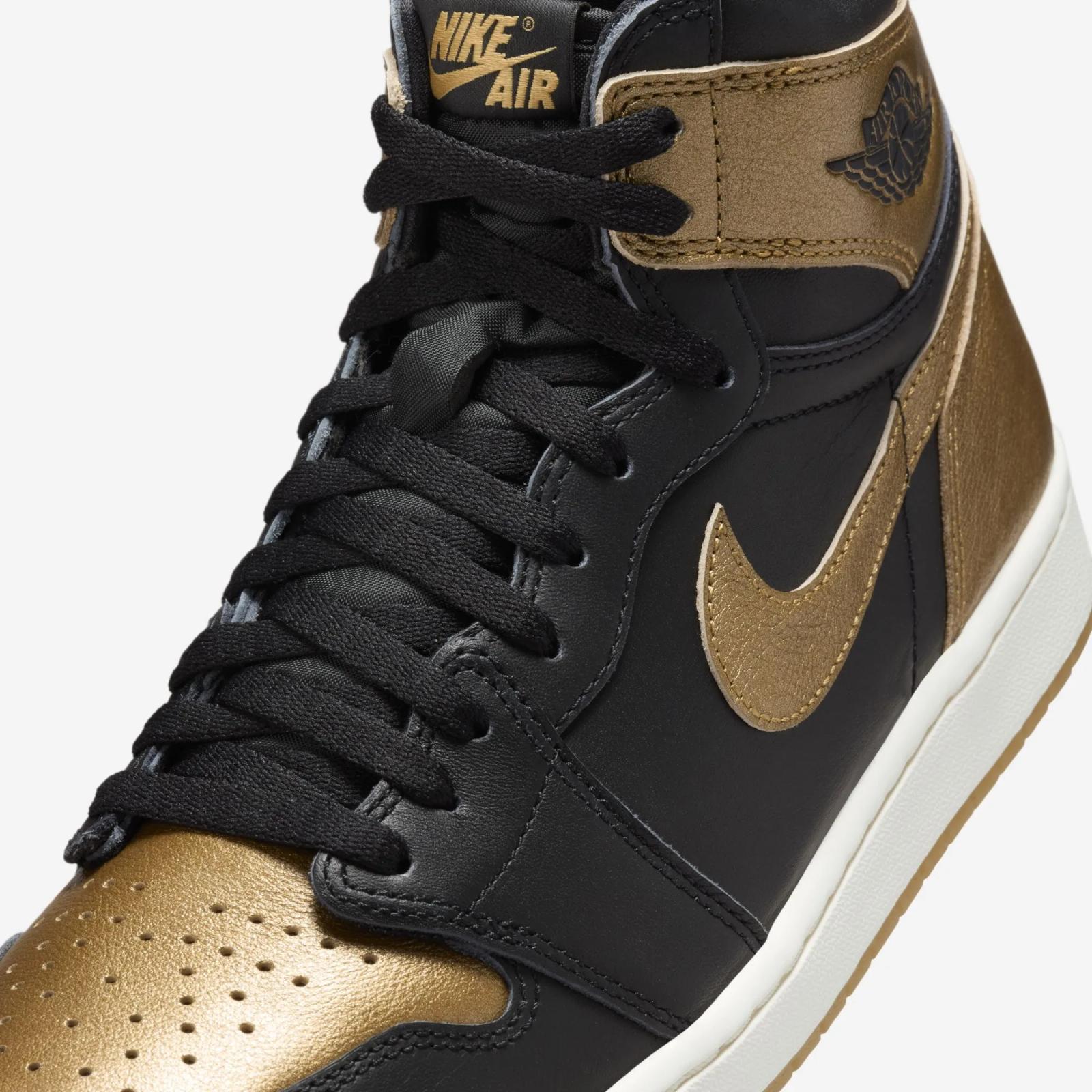 Air Jordan 1 Retro High OG Metallic Gold DZ5485-071