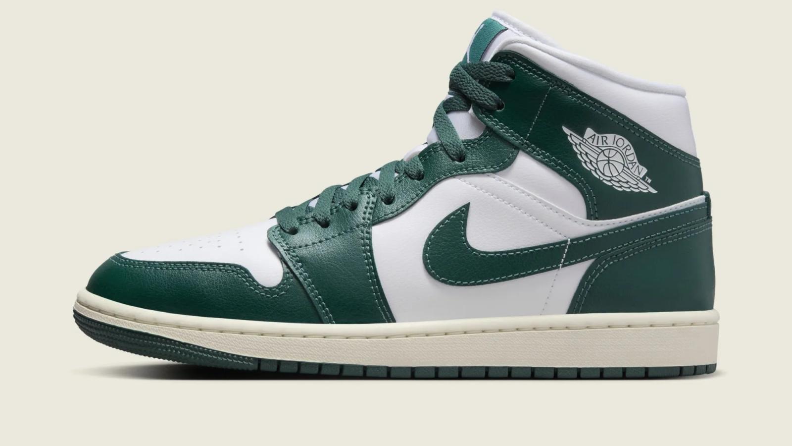 Air Jordan 1 Mid âWhite / Oxidized Greenâ