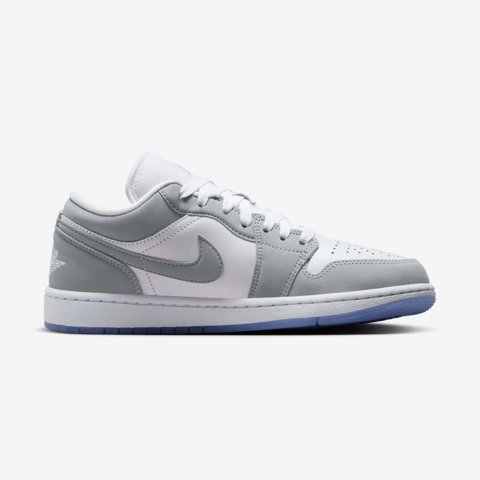 Air Jordan 1 Low Wolf Grey DC0774-105