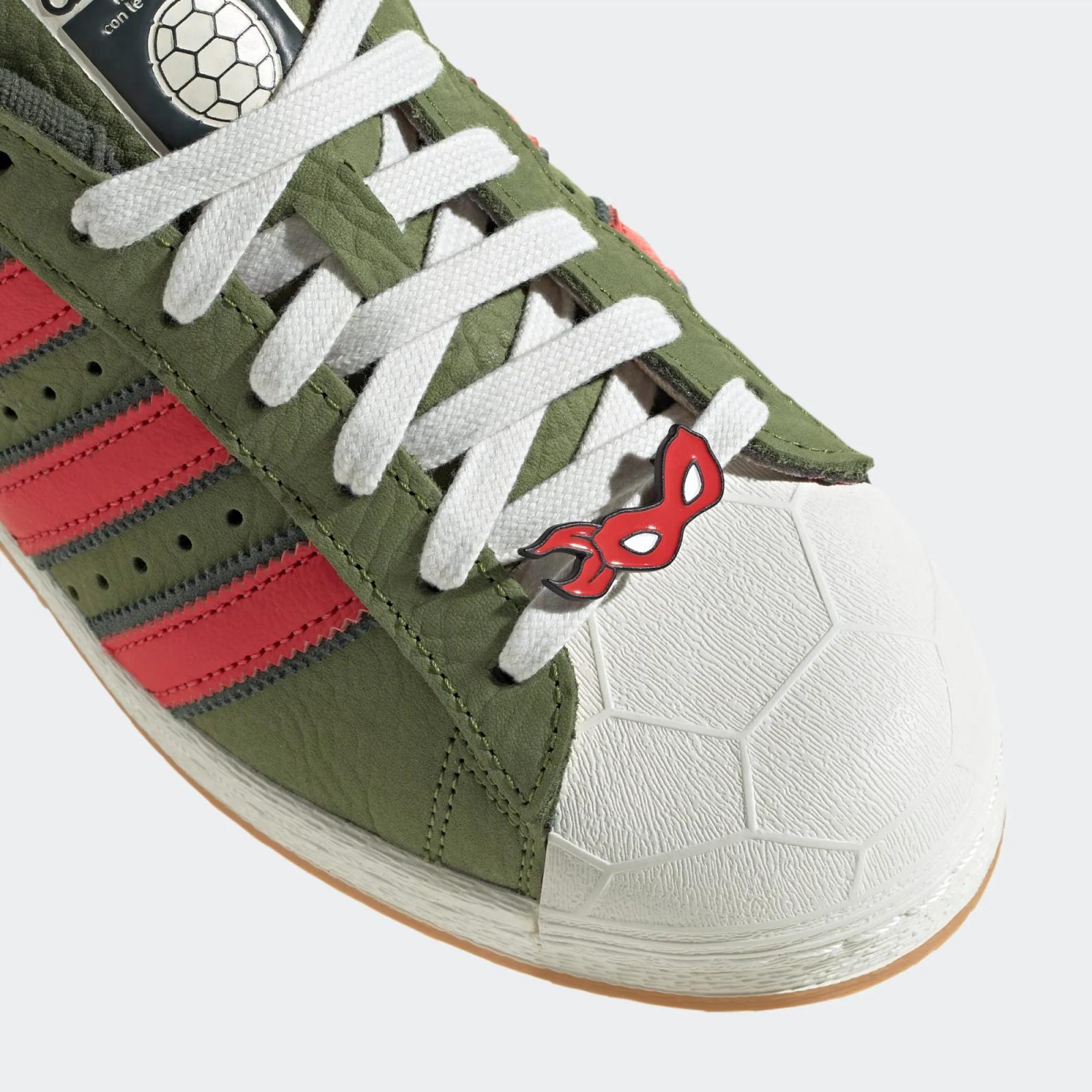 Teenage Mutant Ninja Turtles x Adidas Superstar IF9280
