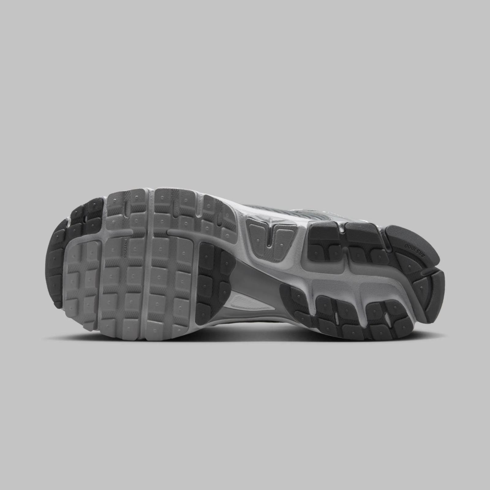 Nike Zoom Vomero 5 Wolf Grey / White FJ4151-003