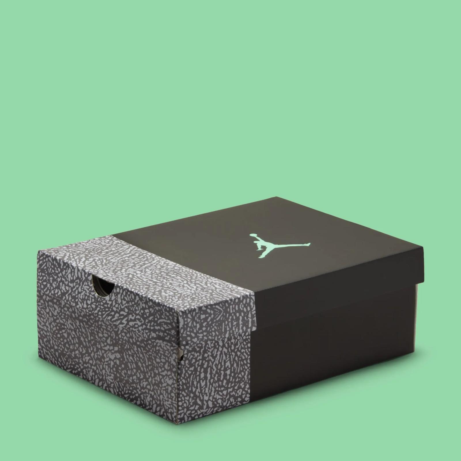 Air Jordan 3 Retro Green Glow