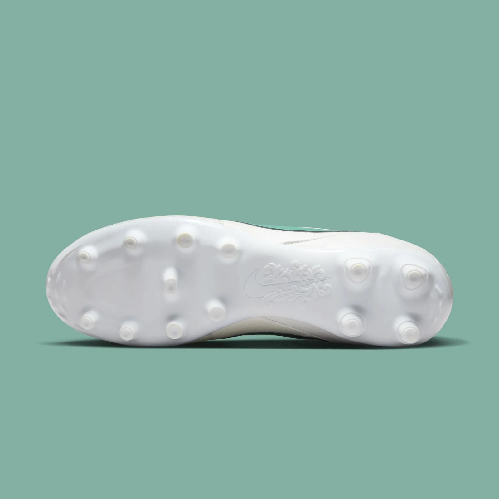 Nike Premier III U FG Metallic White Mystic Green