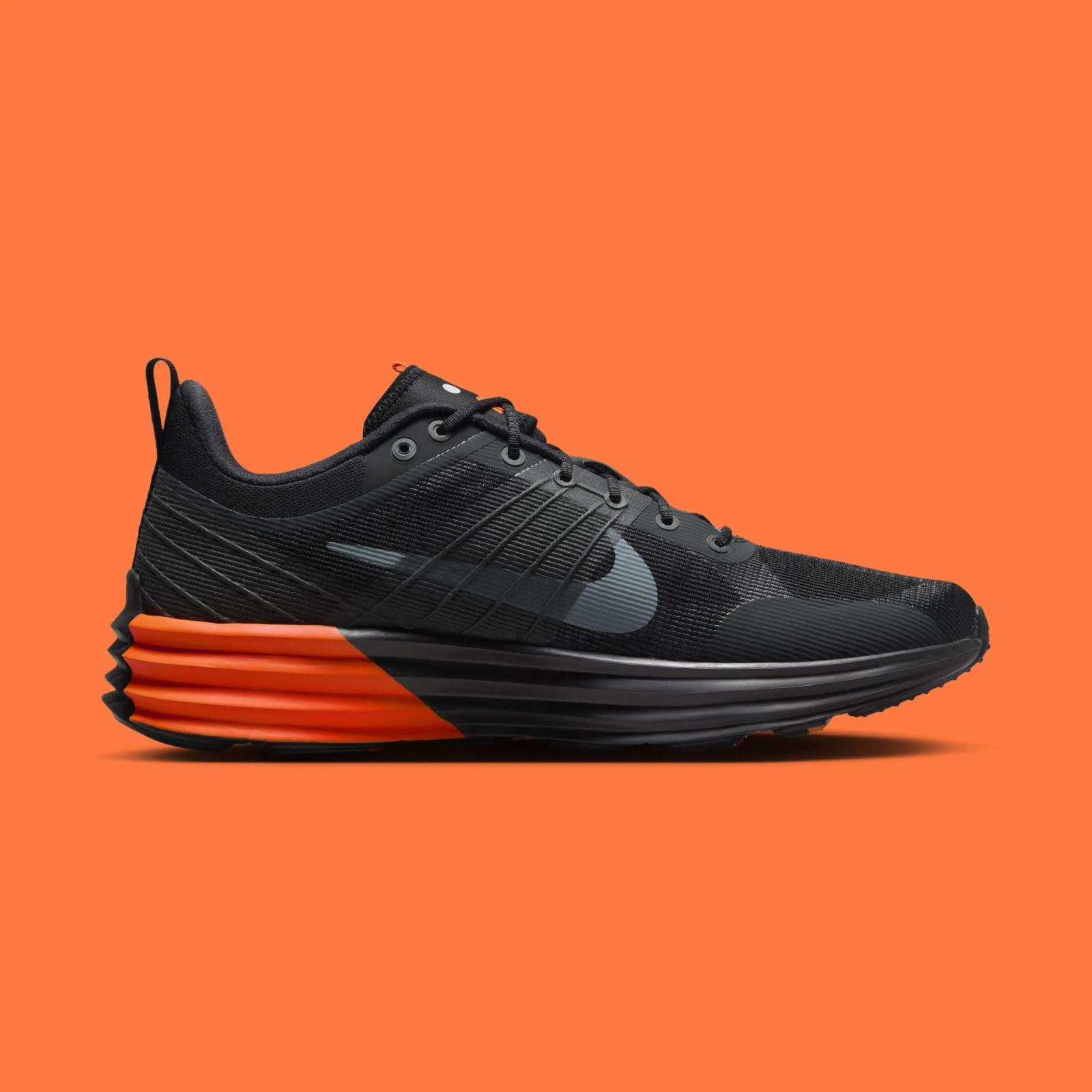 Nike Lunar Roam Black / Safety Orange HJ8999-001
