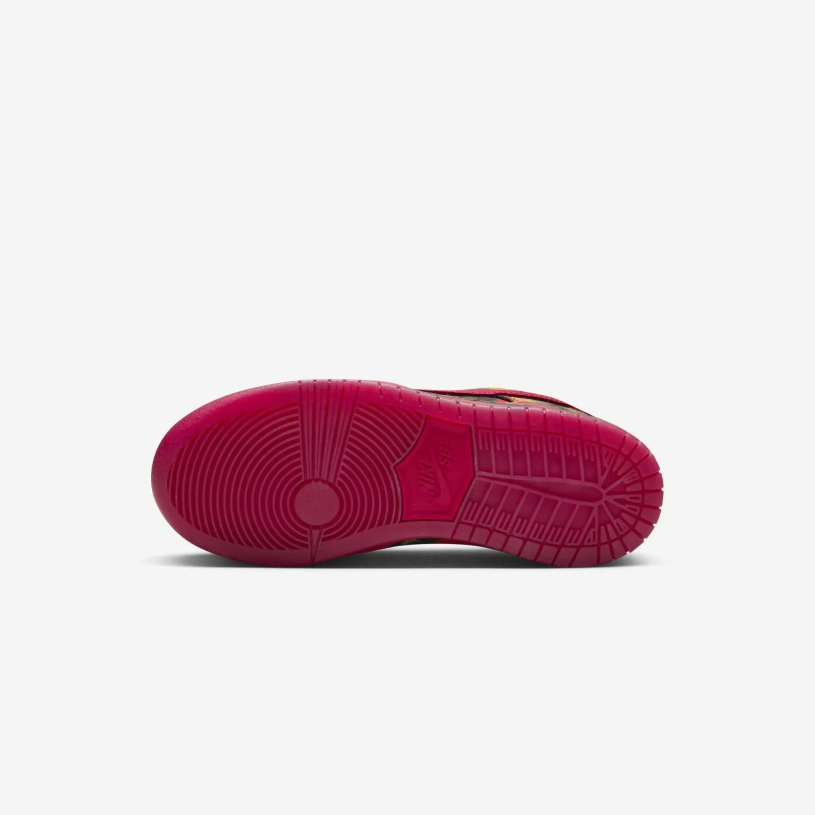 Wizard of Oz x Nike SB Dunk Low Pro Poppy Field FZ1236-600