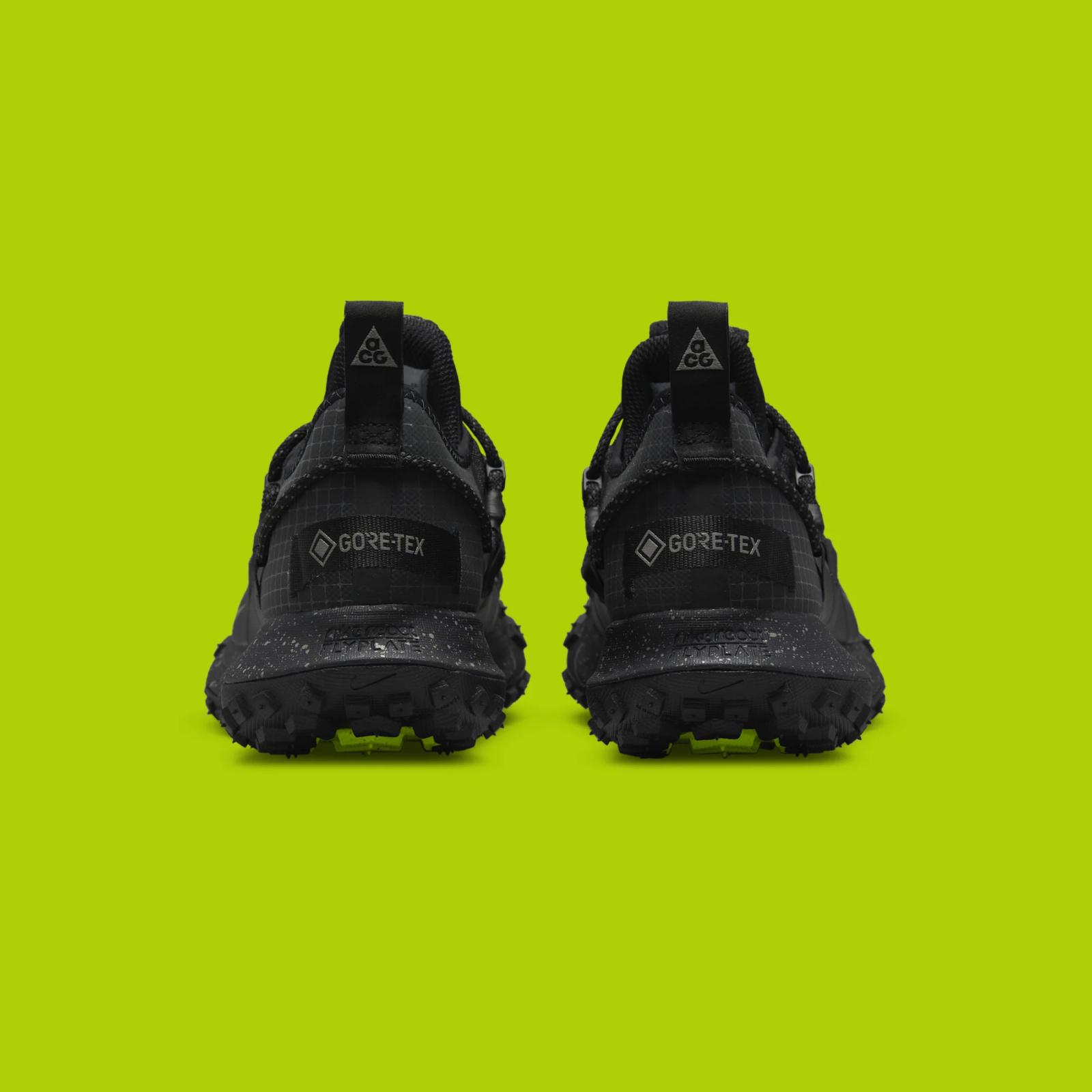 Nike ACG Mountain Fly Low Gore-Tex SE "Dark Smoke Grey" returns in 2027